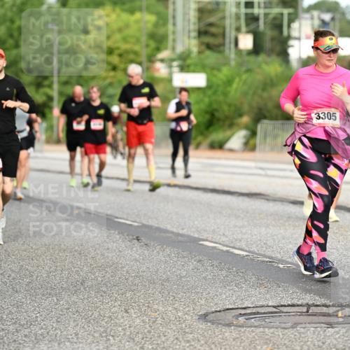 06.09.2026 - CURREX Alsterlauf Dr. Thomas Lammeyer http://msf.ph/oto/10145546 06.09.2026 10:18:39 Laufen 2945, 3305 meine-sportfotos.de