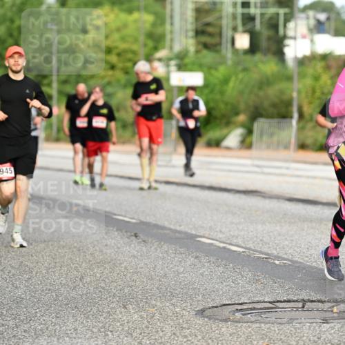 06.09.2026 - CURREX Alsterlauf Dr. Thomas Lammeyer http://msf.ph/oto/10145550 06.09.2026 10:18:39 Laufen 3603, 2945, 3305 meine-sportfotos.de