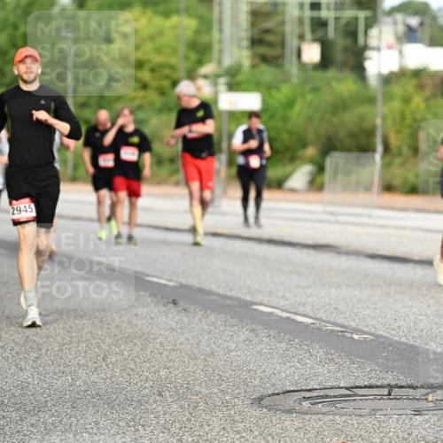 06.09.2026 - CURREX Alsterlauf Dr. Thomas Lammeyer http://msf.ph/oto/10145553 06.09.2026 10:18:39 Laufen 2945, 3305 meine-sportfotos.de