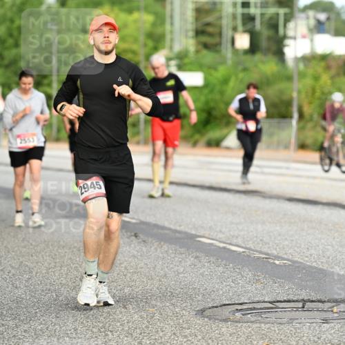 06.09.2026 - CURREX Alsterlauf Dr. Thomas Lammeyer http://msf.ph/oto/10145571 06.09.2026 10:18:41 Laufen 212, 2553, 2945 meine-sportfotos.de
