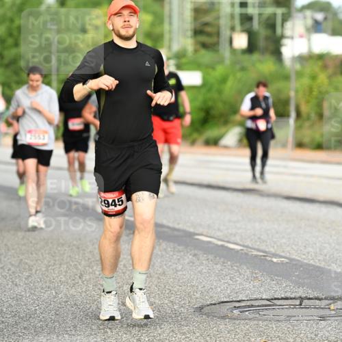 06.09.2026 - CURREX Alsterlauf Dr. Thomas Lammeyer http://msf.ph/oto/10145575 06.09.2026 10:18:42 Laufen 2553, 945 meine-sportfotos.de