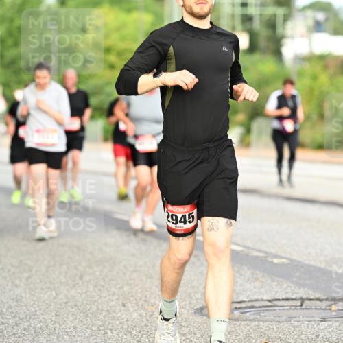 06.09.2026 - CURREX Alsterlauf Dr. Thomas Lammeyer http://msf.ph/oto/10145583 06.09.2026 10:18:43 Laufen 945 meine-sportfotos.de