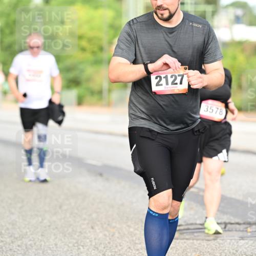 06.09.2026 - CURREX Alsterlauf Dr. Thomas Lammeyer http://msf.ph/oto/10145630 06.09.2026 10:18:48 Laufen 2127, 3578 meine-sportfotos.de