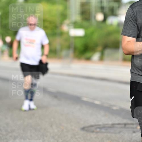 06.09.2026 - CURREX Alsterlauf Dr. Thomas Lammeyer http://msf.ph/oto/10145642 06.09.2026 10:18:49 Laufen 127 meine-sportfotos.de