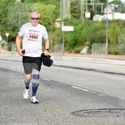 06.09.2026 - CURREX Alsterlauf Dr. Thomas Lammeyer http://msf.ph/oto/10145644 06.09.2026 10:18:50 Laufen 3742, 4450, 6090 meine-sportfotos.de