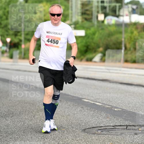 06.09.2026 - CURREX Alsterlauf Dr. Thomas Lammeyer http://msf.ph/oto/10145655 06.09.2026 10:18:51 Laufen 4450 meine-sportfotos.de