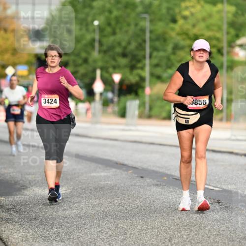 06.09.2026 - CURREX Alsterlauf Dr. Thomas Lammeyer http://msf.ph/oto/10145698 06.09.2026 10:19:08 Laufen 3424, 3856 meine-sportfotos.de
