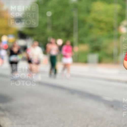 06.09.2026 - CURREX Alsterlauf Dr. Thomas Lammeyer http://msf.ph/oto/10145767 06.09.2026 10:19:20 Laufen 15, 8144 meine-sportfotos.de