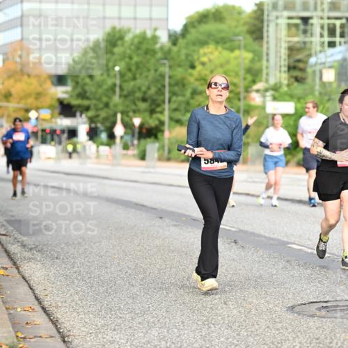 06.09.2026 - CURREX Alsterlauf Dr. Thomas Lammeyer http://msf.ph/oto/10145838 06.09.2026 10:19:39 Laufen 584, 31 meine-sportfotos.de