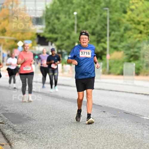 06.09.2026 - CURREX Alsterlauf Dr. Thomas Lammeyer http://msf.ph/oto/10145846 06.09.2026 10:19:45 Laufen 3716 meine-sportfotos.de
