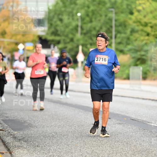 06.09.2026 - CURREX Alsterlauf Dr. Thomas Lammeyer http://msf.ph/oto/10145853 06.09.2026 10:19:46 Laufen 3716 meine-sportfotos.de