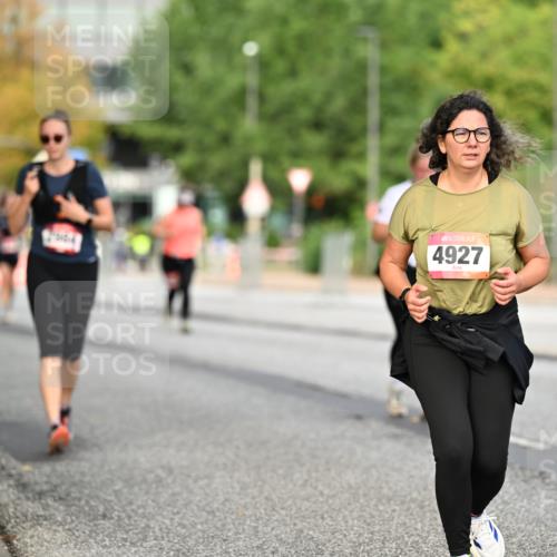 06.09.2026 - CURREX Alsterlauf Dr. Thomas Lammeyer http://msf.ph/oto/10145917 06.09.2026 10:19:56 Laufen 4927 meine-sportfotos.de