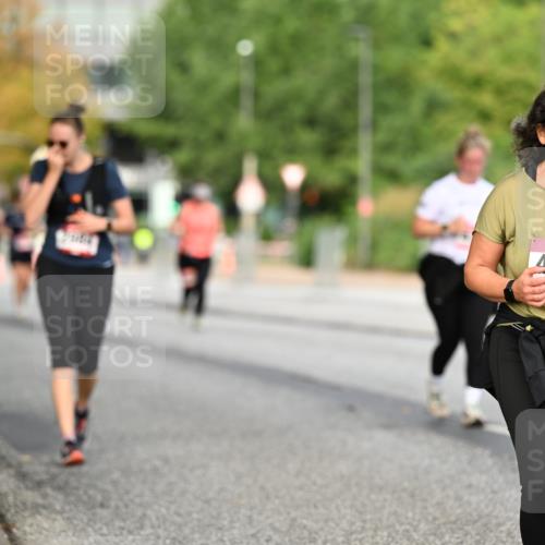 06.09.2026 - CURREX Alsterlauf Dr. Thomas Lammeyer http://msf.ph/oto/10145925 06.09.2026 10:19:57 Laufen 4927 meine-sportfotos.de