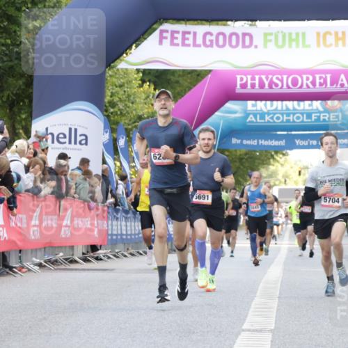 06.09.2026 - CURREX Alsterlauf Yannick Fuchs http://msf.ph/oto/10145931 06.09.2026 09:47:46 Ziel 2850, 5704, 6262, 6378, 8189 meine-sportfotos.de