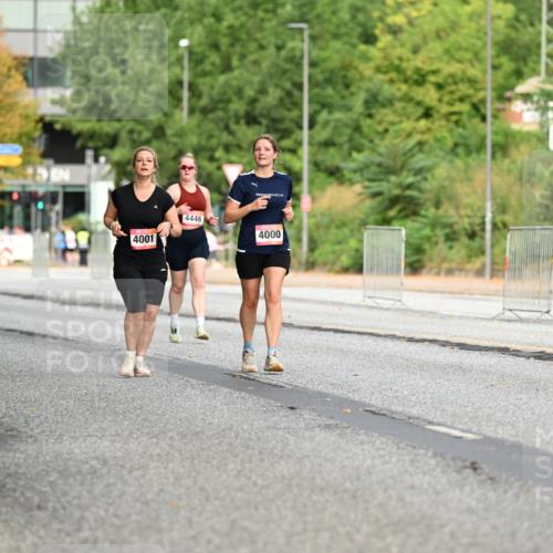 06.09.2026 - CURREX Alsterlauf Dr. Thomas Lammeyer http://msf.ph/oto/10145992 06.09.2026 10:20:08 Laufen 4001, 4446, 4000 meine-sportfotos.de