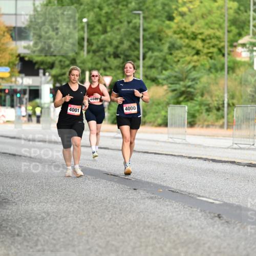 06.09.2026 - CURREX Alsterlauf Dr. Thomas Lammeyer http://msf.ph/oto/10145997 06.09.2026 10:20:09 Laufen 2036, 4001, 4446, 4000 meine-sportfotos.de