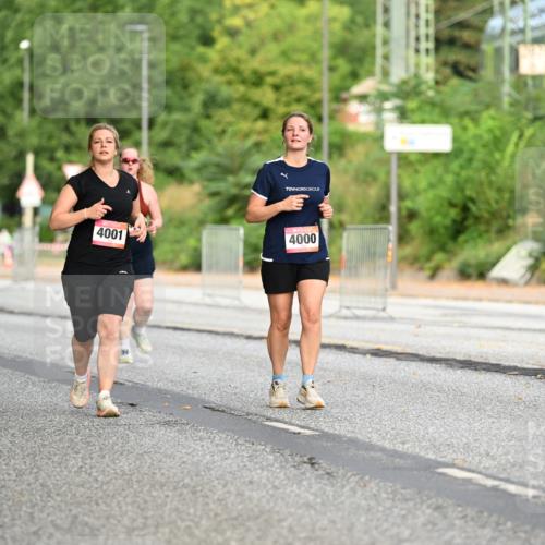 06.09.2026 - CURREX Alsterlauf Dr. Thomas Lammeyer http://msf.ph/oto/10146005 06.09.2026 10:20:11 Laufen 4001, 4000 meine-sportfotos.de