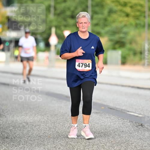 06.09.2026 - CURREX Alsterlauf Dr. Thomas Lammeyer http://msf.ph/oto/10146062 06.09.2026 10:20:25 Laufen 4794 meine-sportfotos.de