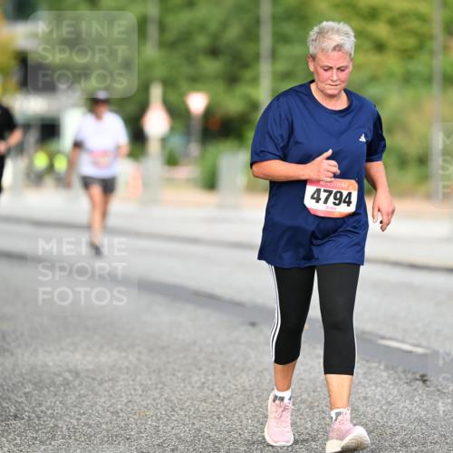 06.09.2026 - CURREX Alsterlauf Dr. Thomas Lammeyer http://msf.ph/oto/10146069 06.09.2026 10:20:26 Laufen 4794 meine-sportfotos.de