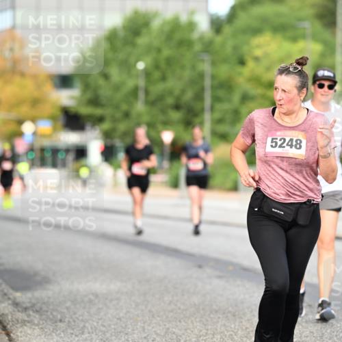 06.09.2026 - CURREX Alsterlauf Dr. Thomas Lammeyer http://msf.ph/oto/10146124 06.09.2026 10:20:39 Laufen 5248 meine-sportfotos.de