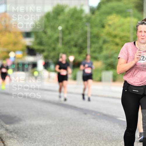 06.09.2026 - CURREX Alsterlauf Dr. Thomas Lammeyer http://msf.ph/oto/10146127 06.09.2026 10:20:39 Laufen 248 meine-sportfotos.de