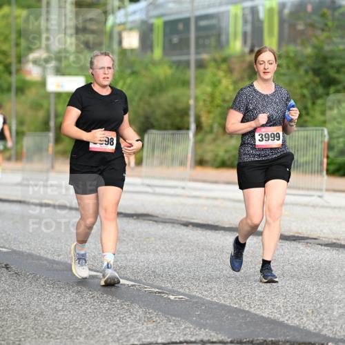 06.09.2026 - CURREX Alsterlauf Dr. Thomas Lammeyer http://msf.ph/oto/10146186 06.09.2026 10:20:47 Laufen 98, 3999 meine-sportfotos.de