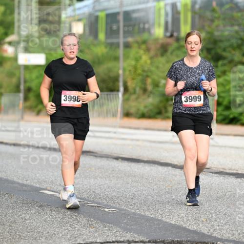 06.09.2026 - CURREX Alsterlauf Dr. Thomas Lammeyer http://msf.ph/oto/10146190 06.09.2026 10:20:48 Laufen 3998, 3999 meine-sportfotos.de