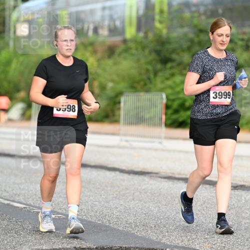 06.09.2026 - CURREX Alsterlauf Dr. Thomas Lammeyer http://msf.ph/oto/10146198 06.09.2026 10:20:49 Laufen 98, 3999 meine-sportfotos.de