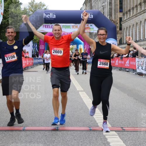 06.09.2026 - CURREX Alsterlauf Strokosch-Dieckow http://msf.ph/oto/10146262 06.09.2026 10:21:48 Ziel 2667, 2668, 2669, 2876, 3106, 4880 meine-sportfotos.de