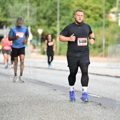 06.09.2026 - CURREX Alsterlauf Dr. Thomas Lammeyer http://msf.ph/oto/10146278 06.09.2026 10:21:09 Laufen 5409 meine-sportfotos.de
