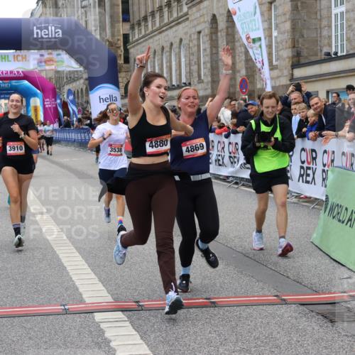 06.09.2026 - CURREX Alsterlauf Strokosch-Dieckow http://msf.ph/oto/10146283 06.09.2026 10:21:54 Ziel 2667, 2668, 2669, 3106, 3538, 3904, 3910, 4025, 4869, 4880, 5508, 8232 meine-sportfotos.de