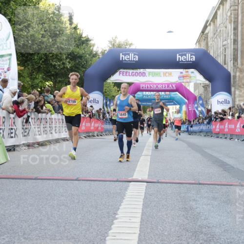 06.09.2026 - CURREX Alsterlauf Yannick Fuchs http://msf.ph/oto/10146296 06.09.2026 09:47:53 Ziel 2759, 4145, 4718, 5020, 5704, 5845, 6228, 6262 meine-sportfotos.de