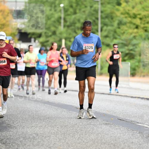06.09.2026 - CURREX Alsterlauf Dr. Thomas Lammeyer http://msf.ph/oto/10146298 06.09.2026 10:21:11 Laufen 058, 245, 6325 meine-sportfotos.de
