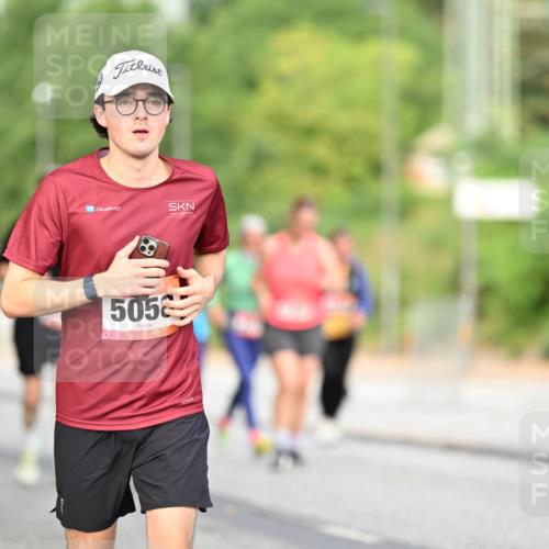 06.09.2026 - CURREX Alsterlauf Dr. Thomas Lammeyer http://msf.ph/oto/10146337 06.09.2026 10:21:18 Laufen 505 meine-sportfotos.de