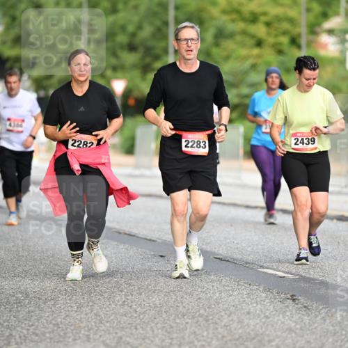 06.09.2026 - CURREX Alsterlauf Dr. Thomas Lammeyer http://msf.ph/oto/10146354 06.09.2026 10:21:20 Laufen 4306, 170, 2282, 2283, 2439, 44, 2468 meine-sportfotos.de