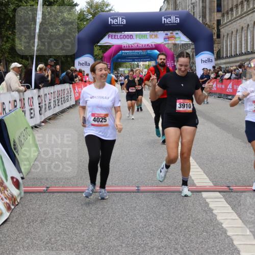 06.09.2026 - CURREX Alsterlauf Strokosch-Dieckow http://msf.ph/oto/10146360 06.09.2026 10:21:55 Ziel 2103, 2667, 2668, 2669, 3106, 3538, 3904, 3910, 4025, 4869, 4880, 4960, 5508, 8232 meine-sportfotos.de