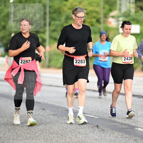 06.09.2026 - CURREX Alsterlauf Dr. Thomas Lammeyer http://msf.ph/oto/10146364 06.09.2026 10:21:21 Laufen 2282, 2283, 2165, 2439, 448, 2468 meine-sportfotos.de