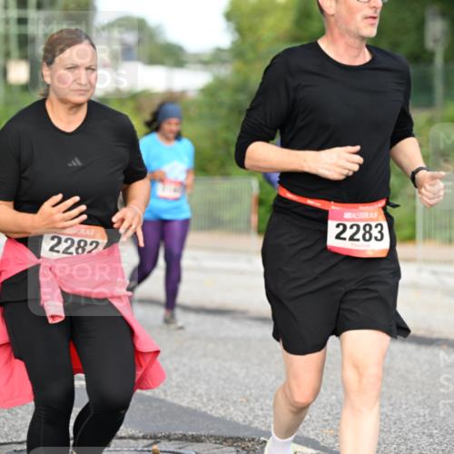 06.09.2026 - CURREX Alsterlauf Dr. Thomas Lammeyer http://msf.ph/oto/10146381 06.09.2026 10:21:26 Laufen 2282, 2283 meine-sportfotos.de