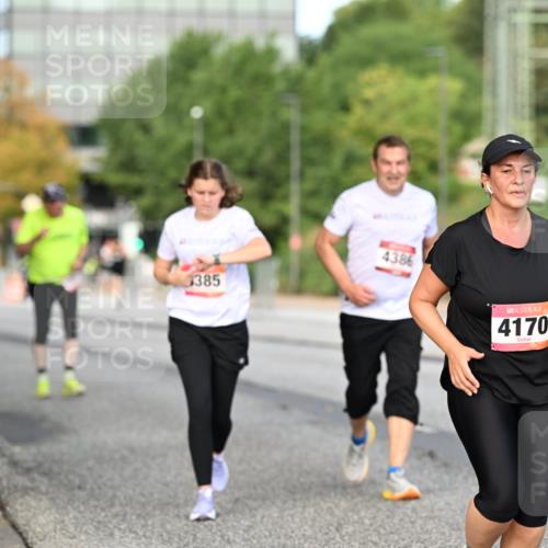06.09.2026 - CURREX Alsterlauf Dr. Thomas Lammeyer http://msf.ph/oto/10146395 06.09.2026 10:21:28 Laufen 385, 4386, 4170 meine-sportfotos.de