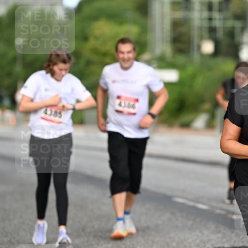 06.09.2026 - CURREX Alsterlauf Dr. Thomas Lammeyer http://msf.ph/oto/10146406 06.09.2026 10:21:29 Laufen 4385, 4306, 170 meine-sportfotos.de