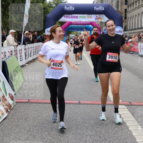 06.09.2026 - CURREX Alsterlauf Strokosch-Dieckow http://msf.ph/oto/10146412 06.09.2026 10:21:55 Ziel 2103, 2667, 2668, 2669, 3106, 3538, 3904, 3910, 4025, 4869, 4880, 4960, 5508, 8232 meine-sportfotos.de