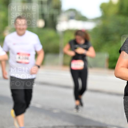 06.09.2026 - CURREX Alsterlauf Dr. Thomas Lammeyer http://msf.ph/oto/10146417 06.09.2026 10:21:30 Laufen  meine-sportfotos.de