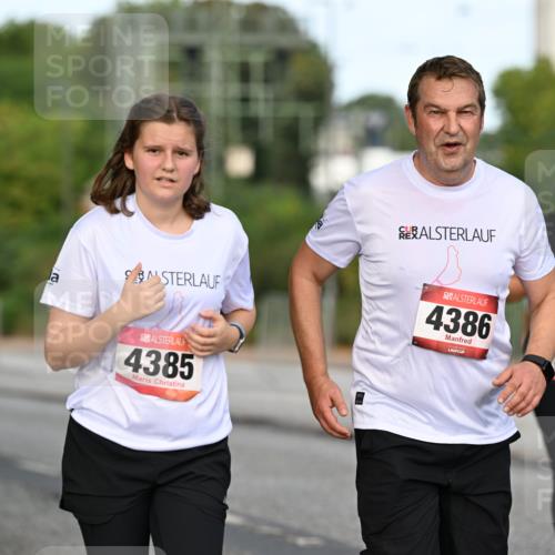 06.09.2026 - CURREX Alsterlauf Dr. Thomas Lammeyer http://msf.ph/oto/10146431 06.09.2026 10:21:31 Laufen 4386, 5083, 4385 meine-sportfotos.de