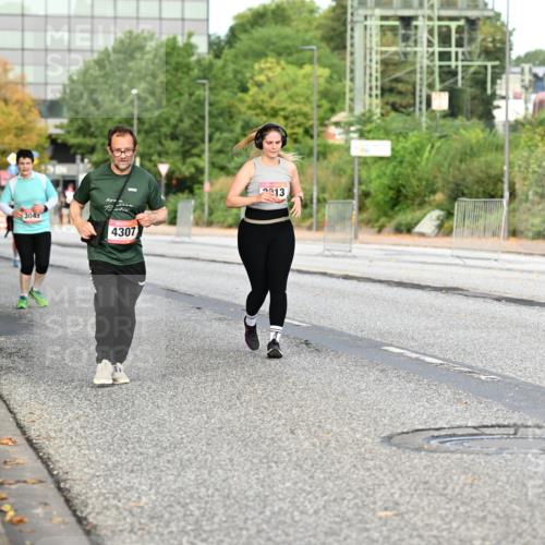 06.09.2026 - CURREX Alsterlauf Dr. Thomas Lammeyer http://msf.ph/oto/10146461 06.09.2026 10:21:45 Laufen 3043, 4307, 13 meine-sportfotos.de