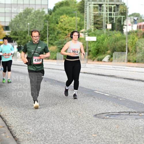 06.09.2026 - CURREX Alsterlauf Dr. Thomas Lammeyer http://msf.ph/oto/10146471 06.09.2026 10:21:45 Laufen 3043, 4307, 3013 meine-sportfotos.de
