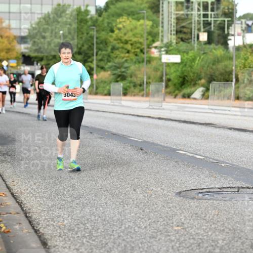 06.09.2026 - CURREX Alsterlauf Dr. Thomas Lammeyer http://msf.ph/oto/10146503 06.09.2026 10:21:50 Laufen 3043 meine-sportfotos.de
