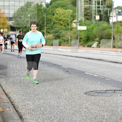 06.09.2026 - CURREX Alsterlauf Dr. Thomas Lammeyer http://msf.ph/oto/10146504 06.09.2026 10:21:50 Laufen 043 meine-sportfotos.de