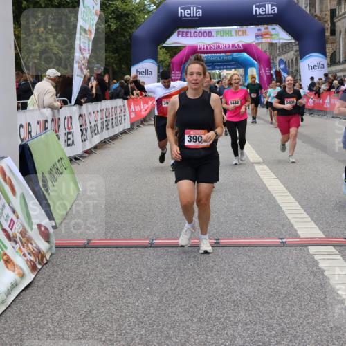 06.09.2026 - CURREX Alsterlauf Strokosch-Dieckow http://msf.ph/oto/10146505 06.09.2026 10:21:59 Ziel 2103, 2422, 3538, 3904, 3910, 3983, 4025, 4869, 4880, 4960, 5431, 5442, 5508, 8232 meine-sportfotos.de