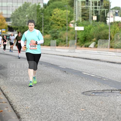 06.09.2026 - CURREX Alsterlauf Dr. Thomas Lammeyer http://msf.ph/oto/10146508 06.09.2026 10:21:50 Laufen 3043 meine-sportfotos.de