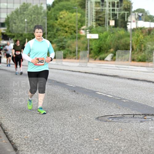 06.09.2026 - CURREX Alsterlauf Dr. Thomas Lammeyer http://msf.ph/oto/10146511 06.09.2026 10:21:50 Laufen 043 meine-sportfotos.de